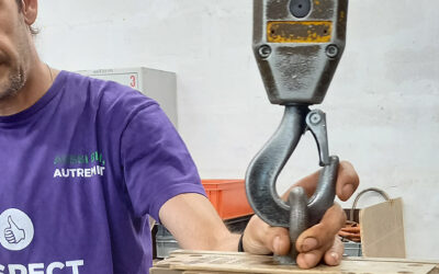 Christophe, technicien de maintenance outillage : un rôle minutieux pour maintenir des moules de qualité